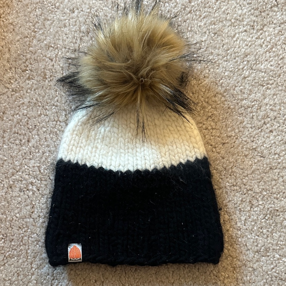 Black and White Pom-Pom Beanie